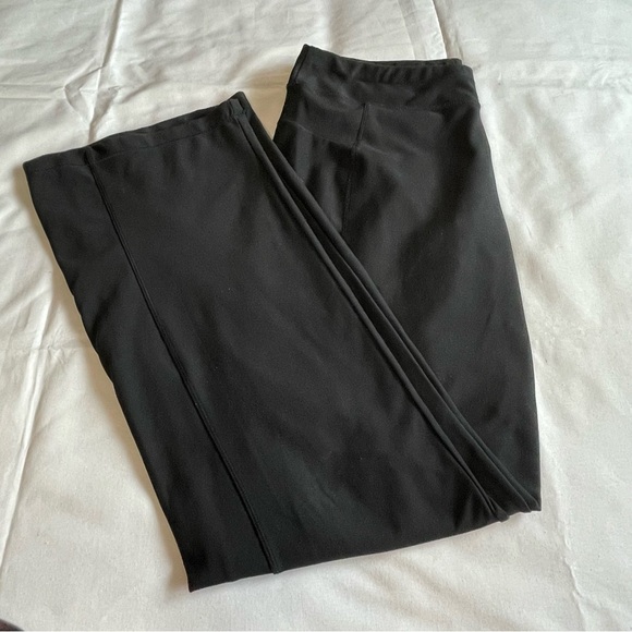 L.L.Bean Women’s Wide Leg  Black Athletic Pants - Size Medium - Picture 11 of 11